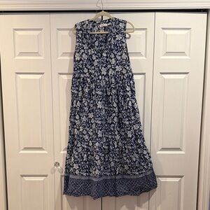 Vineyard Vines Navy and White maxi dress